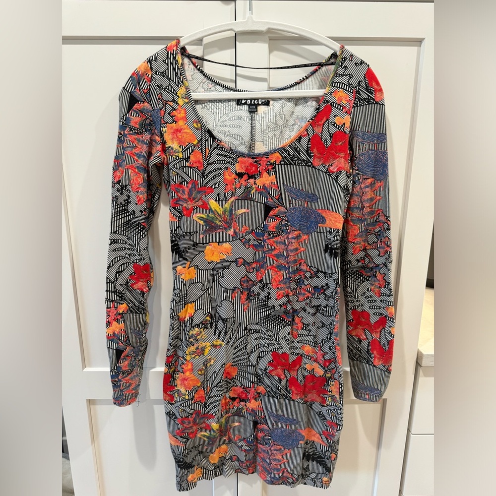 Long sleeve Volcom dress